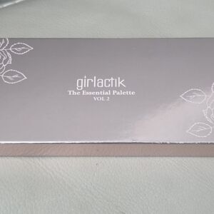 Girlactik The Essential Palette Vol 2 - Versatile Eyeshadow